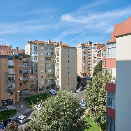 In Bed With Lisbon 8N Apartment Амадора Екстериор снимка